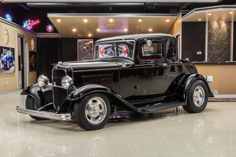 Hybrid classic 1932 Ford 5 Window Coupe Street Rod