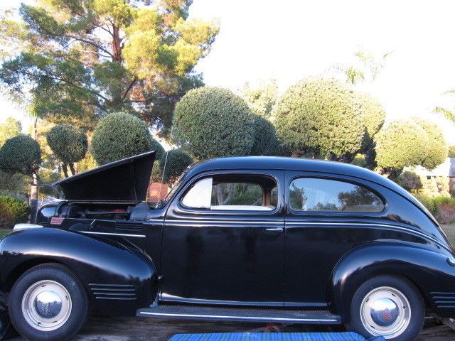 Luxury 1939 Dodge 2 Door sedan