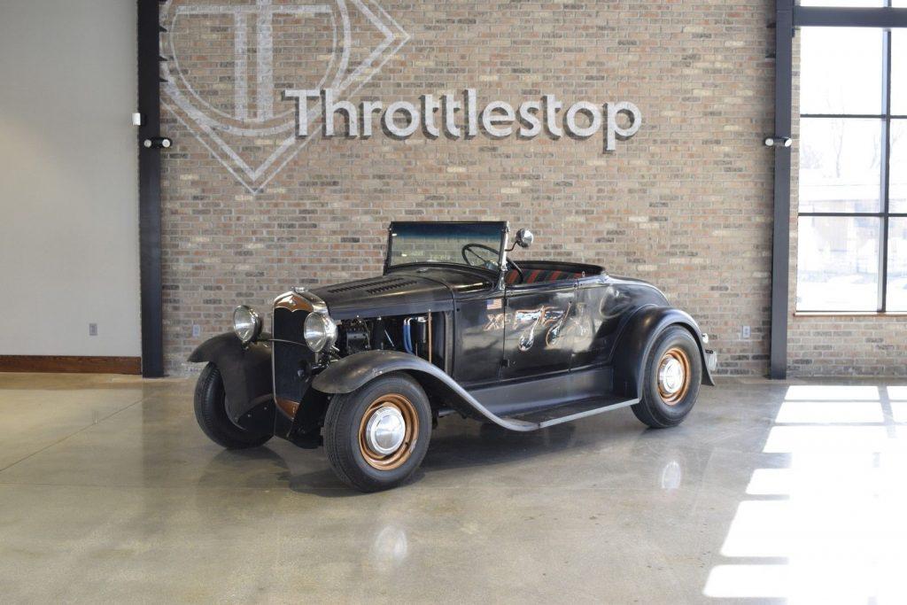NICE 1930 Ford Roadster