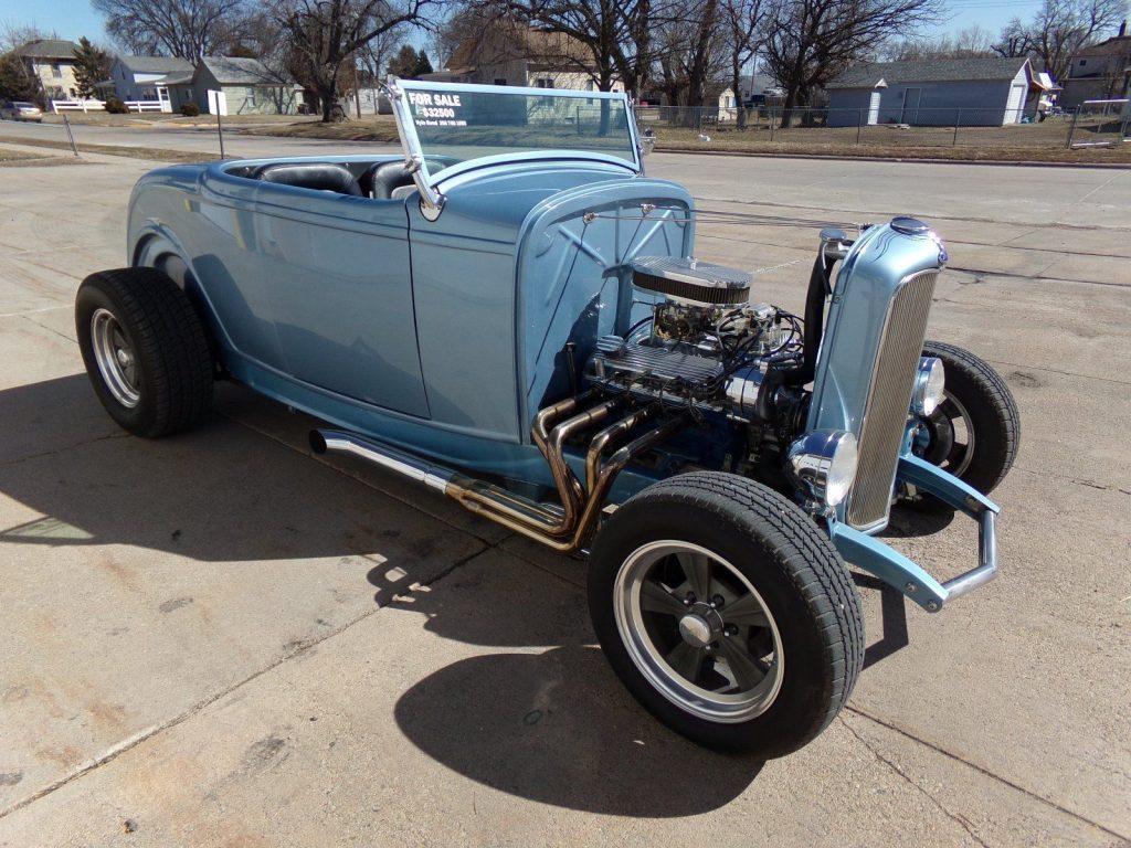 NICE 1932 Ford Roadster