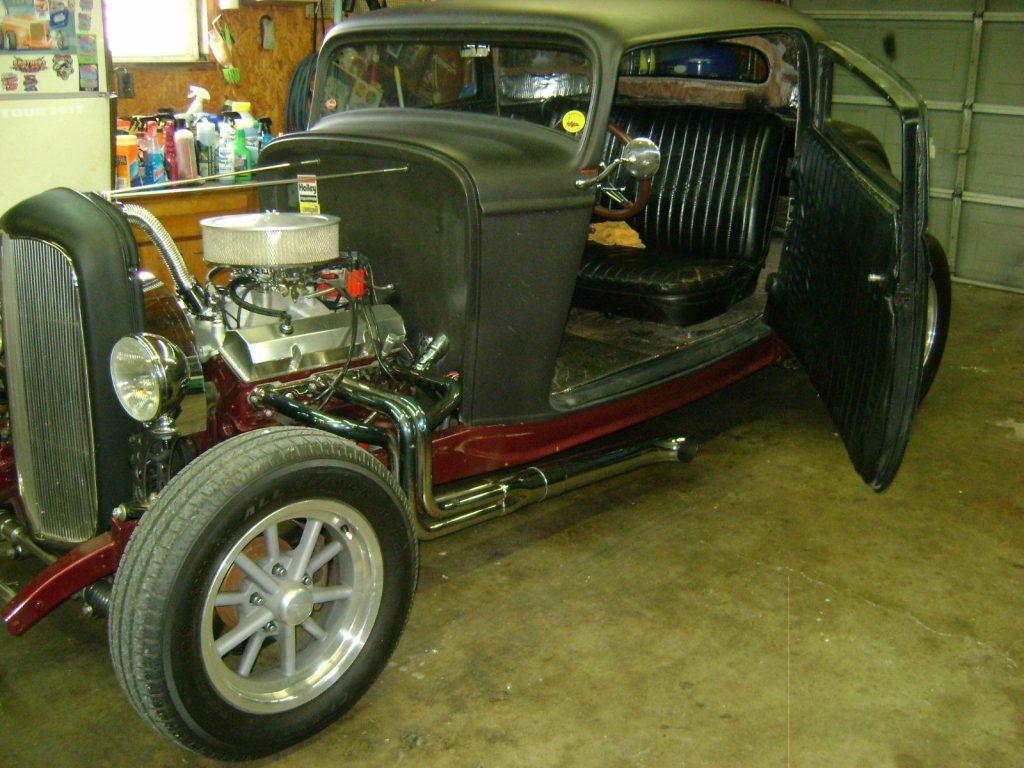 NICE 1932 Ford 3 Window Coupe