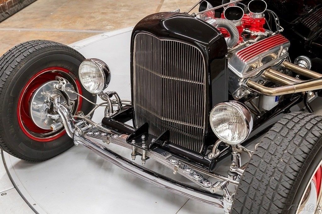 VERY NICE 1930 Ford Model A Roadster Hiboy