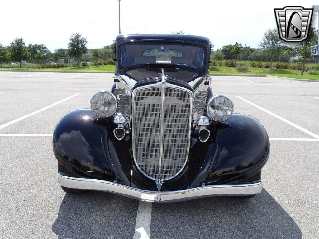 1934 REO Flying Cloud