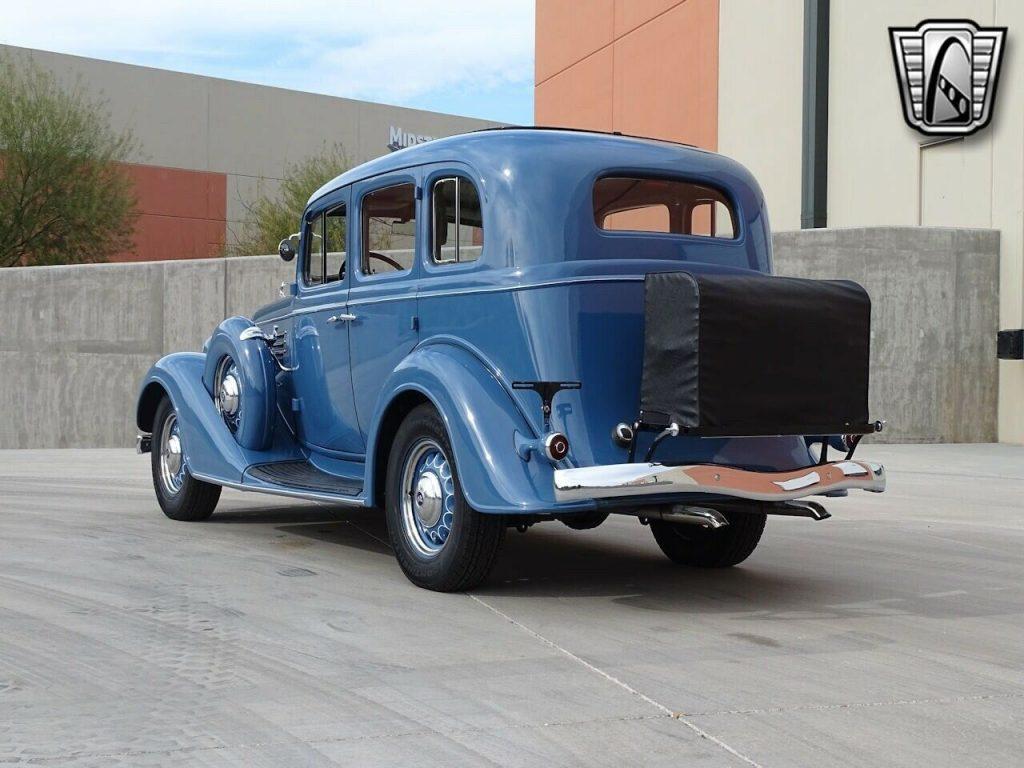 1934 Buick 47