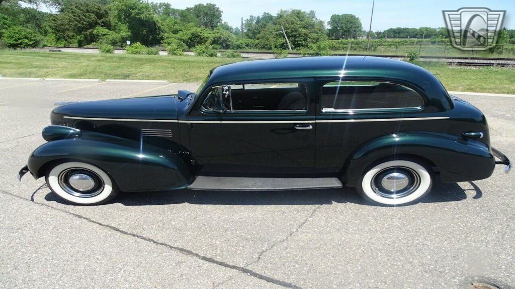 1939 Pontiac Special 25