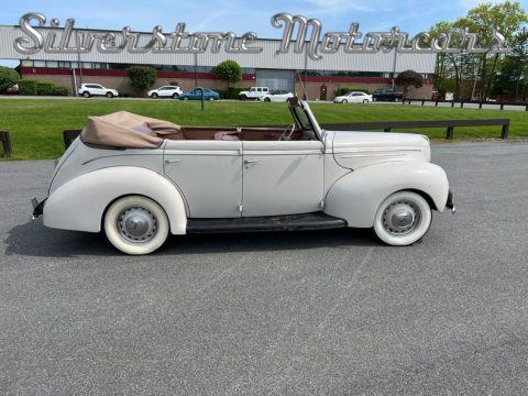 1939 Ford Deluxe Convertible Sedan for sale