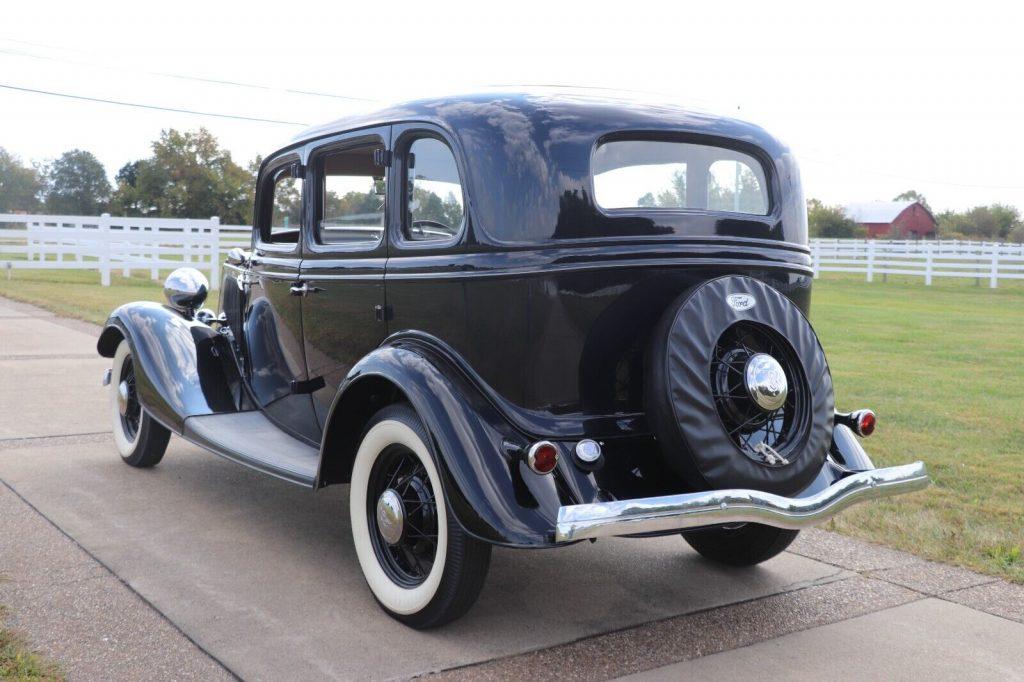 1933 Ford Fordor Steel Body Sedan Right Hand Drive
