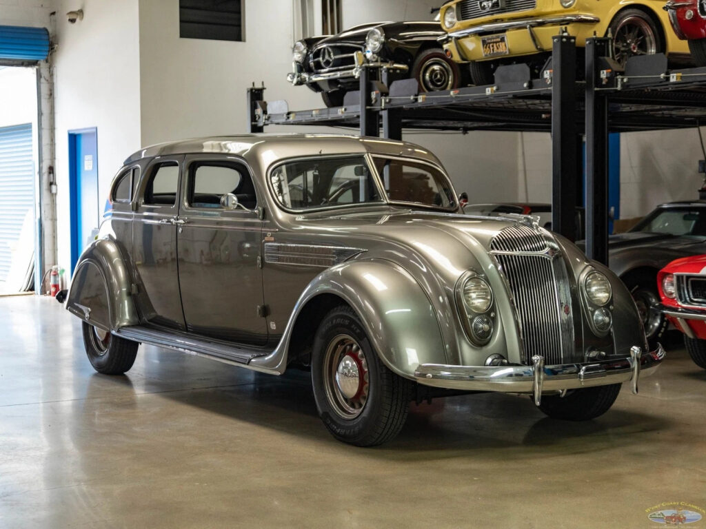 1936 Chrysler Airflow Series C-11 Lebaron Custom Imperial 323.5 8 cyl Sedan