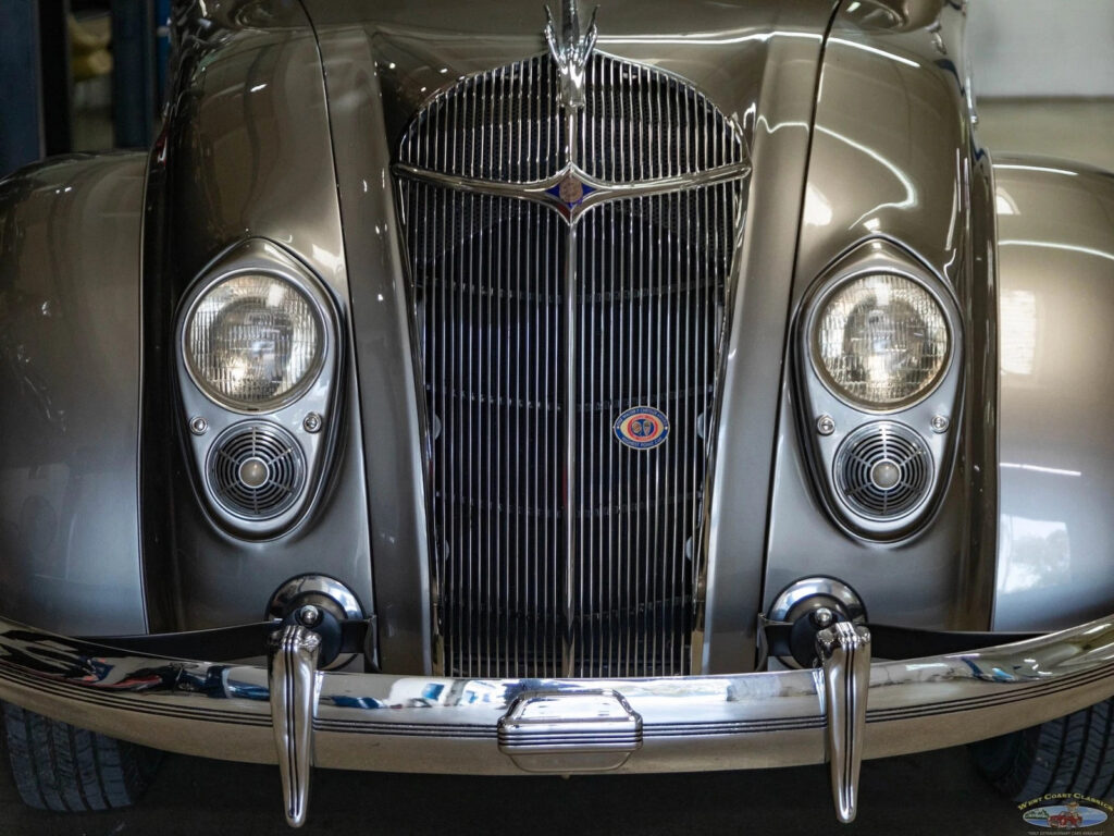1936 Chrysler Airflow Series C-11 Lebaron Custom Imperial 323.5 8 cyl Sedan