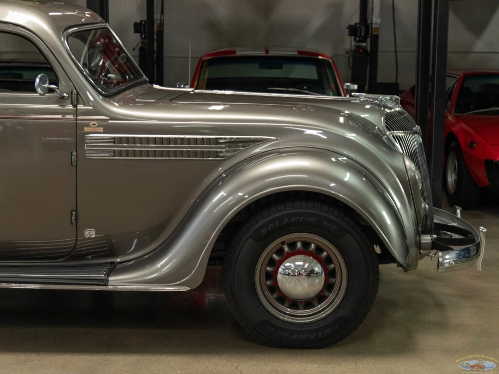 1936 Chrysler Airflow Series C-11 Lebaron Custom Imperial 323.5 8 cyl Sedan