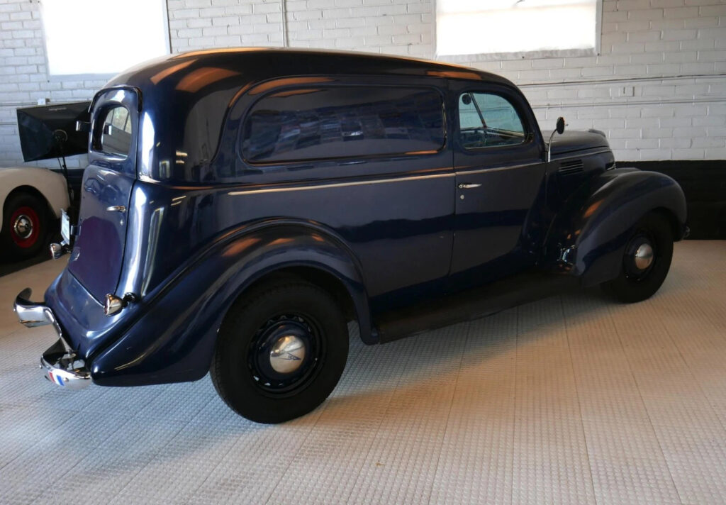 1939 Ford 544 Sedan Delivery
