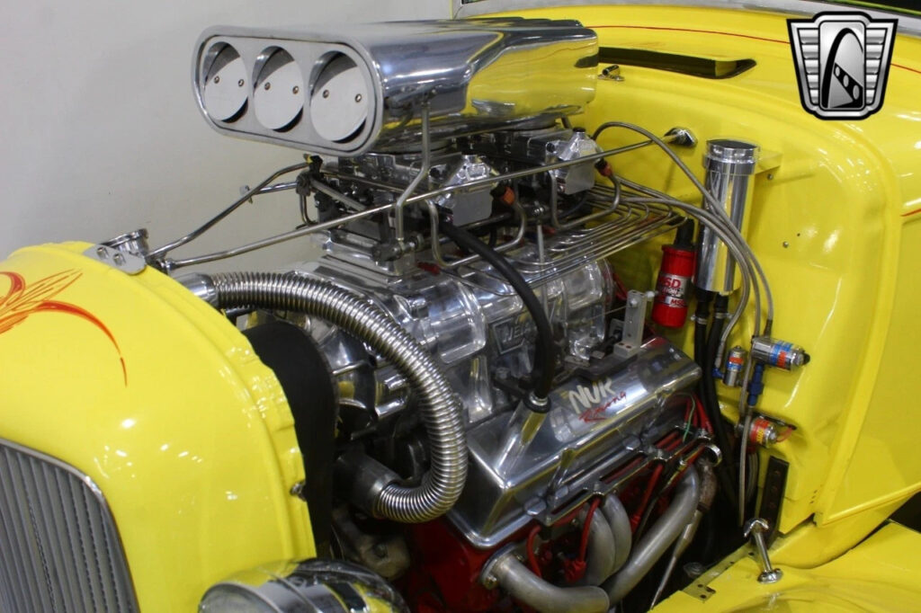 Yellow 1932 Ford F100 383 Dart V8 350 Turbo
