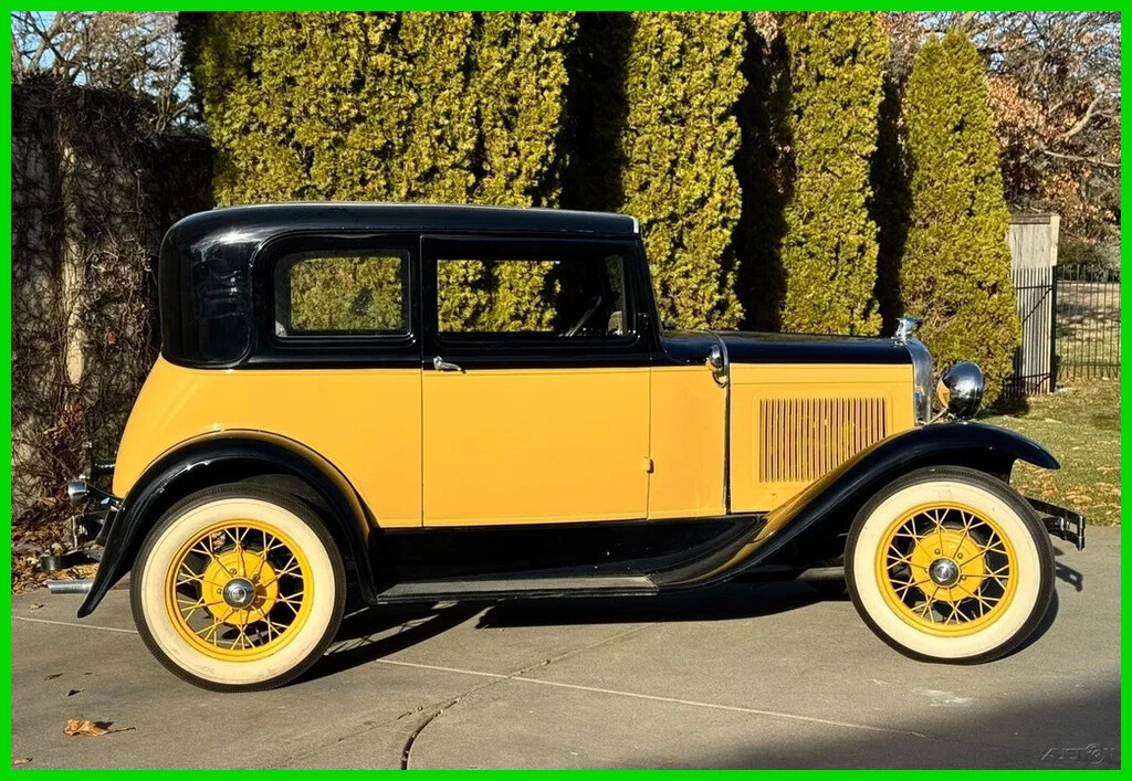 1931 Ford Model A Victoria