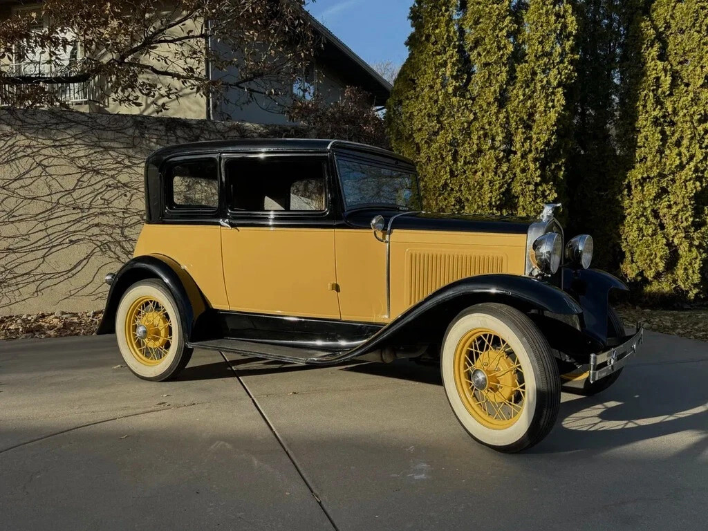 1931 Ford Model A Victoria