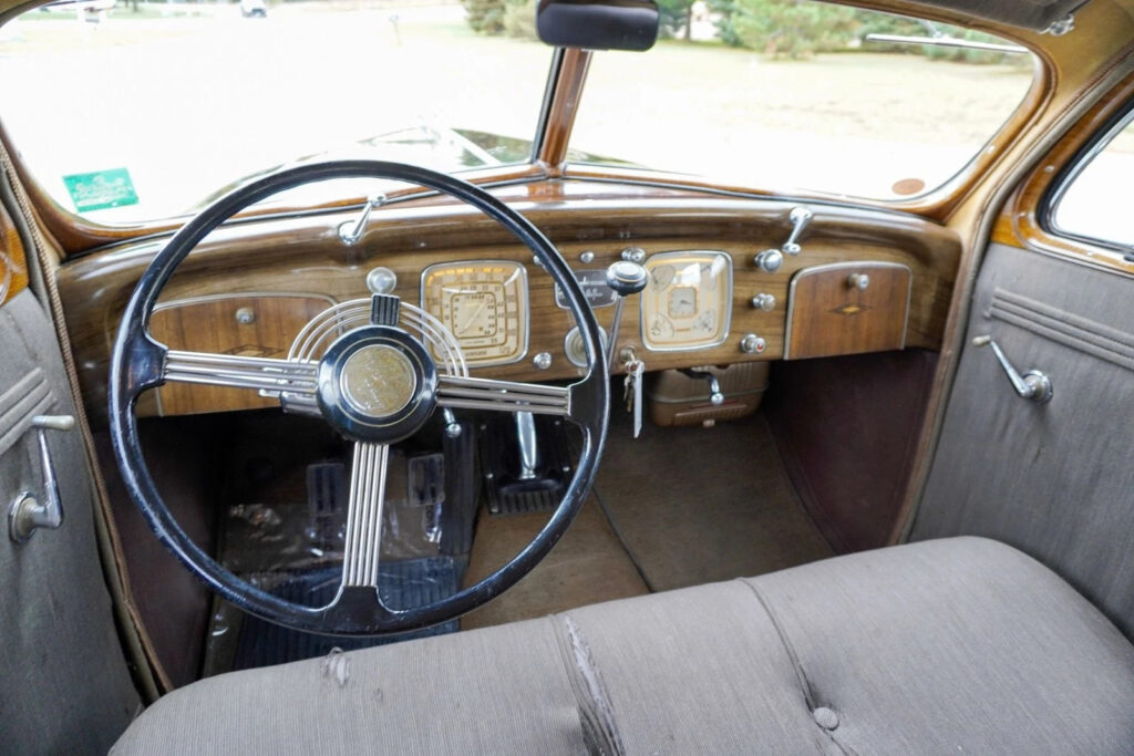 1936 Chrysler Imperial Airflow * 325 I8