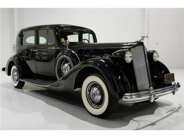 1937 Packard Super Eight Club Sedan