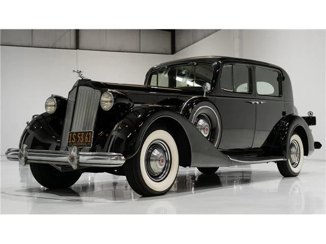 1937 Packard Super Eight Club Sedan
