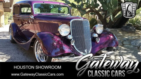 Purple 1933 Ford Tudor Sedan 5.7L V8 4-Speed for sale